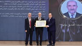 الوزير الأول يشرف على تسليم جائزة رئيس الجمهورية للأدب واللغة العربية