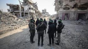 “لا استسلام ولا تسليم للسلاح”.. حماس تخاطب جيش الاحتلال