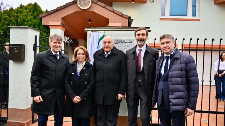 عطاف يدشن سفارة الجزائر بسلوفاكيا ويدعو إلى التعاون في هذه المجالات
