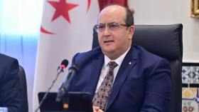 من تونس.. غريب يثمن الحركية المتصاعدة للعلاقات بين البلدين