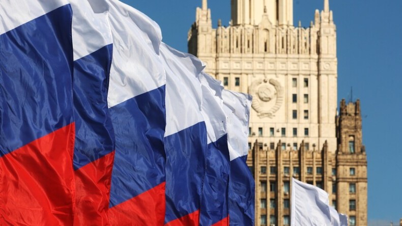 روسيا: نأمل ألا يرتكب ترامب “خطأ قاتلا” بشأن فنزويلا       