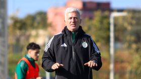 عن تجديد الثقة في بيتكوفيتش