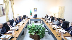 مجلس الأمة يؤكد: وحدة الوطن مبعث قوة وتعزيز لمناعة البلاد  