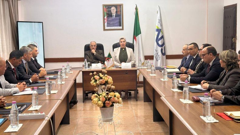 مولوجي وتقجوت يدرسان تحيين الاتفاقية الجماعية لوكالة التنمية الاجتماعية