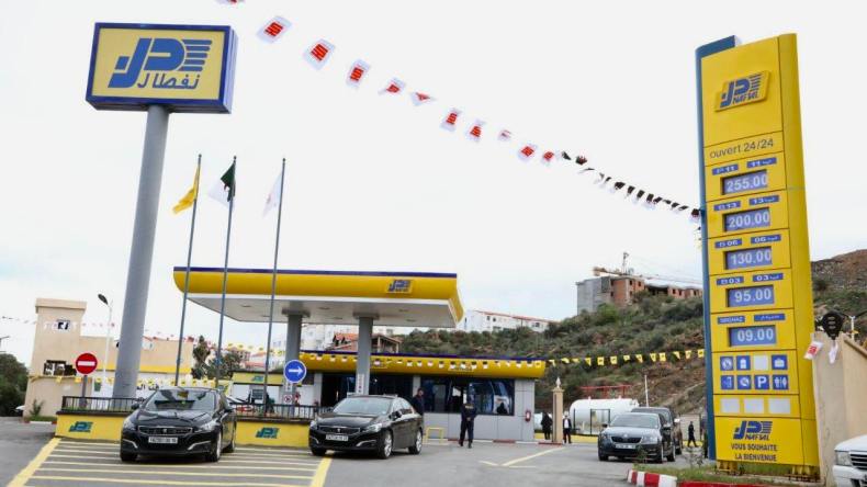 نفطال تدعو الناقلين إلى استئناف التموين تحت طائلة فسخ العقود