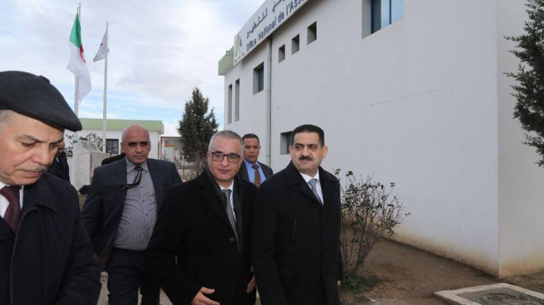 دربال يشدد على تسريع مشاريع المياه والتطهير بباتنة