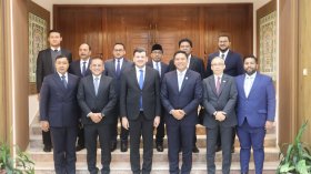 الجزائر وإندونيسيا تبحثان تعزيز التعاون في الفلاحة والصيد البحري