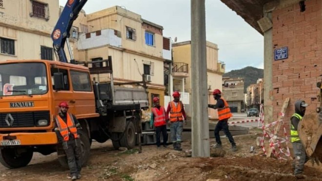 انطلاق أشغال ربط 37 عائلة بالكهرباء والغاز بعين الترك