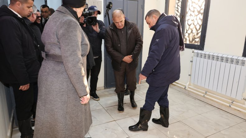 وزير الداخلية يتفقّد مخلّفات التقلبات الجوية في غليزان (صور)