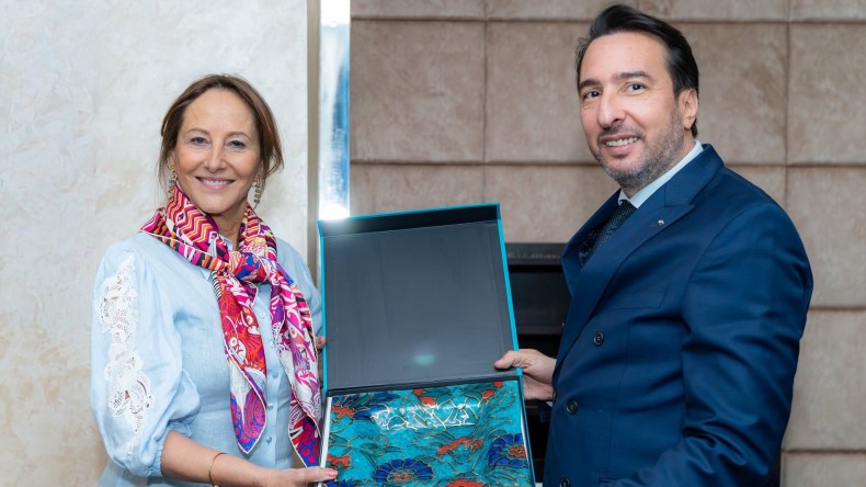 مباحثات جزائرية–فرنسية لتعزيز الاستثمار وتنمية المؤسسات الوطنية