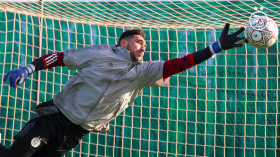 بخصوص اعتزال الحارس بن بوط اللعب دوليا.. المدرب عبد الحق بن شيخة يعلّق