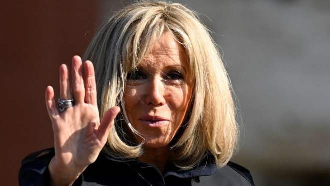 إدانة 10 أشخاص بتهمة التنمّر الإلكتروني على زوجة ماكرون