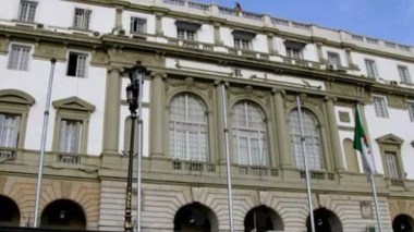 Adoption du texte de loi criminalisant la colonisation française en Algérie avec des réserves sur 13 articles