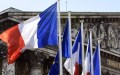 La France des postures : chronique d’une puissance qui tousse dans son mégaphone