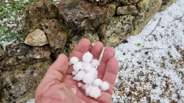 Pluies orageuses et chutes de grêle mardi et mercredi sur plusieurs wilayas