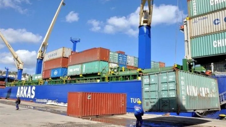 الموانئ التجارية تتحرك لتفادي حالات التكدس والاكتظاظ
