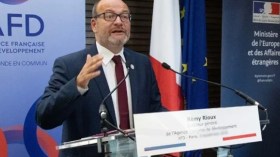 مدير وكالة فرنسا للتنمية يستفز الجزائر مجددا من الرباط