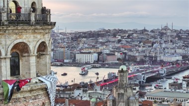 Istanbul: Près de 520 000 personnes rassemblées sur le pont de Galata pour une marche pro-palestinienne