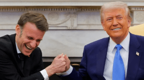 ترامب ينشر رسالة وصلته من ماكرون.. ماذا جاء فيها؟