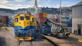 انطلاق أول عملية لنقل الحاويات عبر السكة الحديدية نحو هذه المنطقة