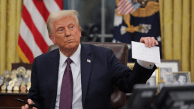 رسالة “غامضة” من ترامب تكشف الدوافع الحقيقية لاختطاف مادورو