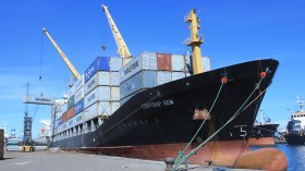 هذه أسباب تفعيل نظام تحويل السفن نحو موانئ غير مكتظة