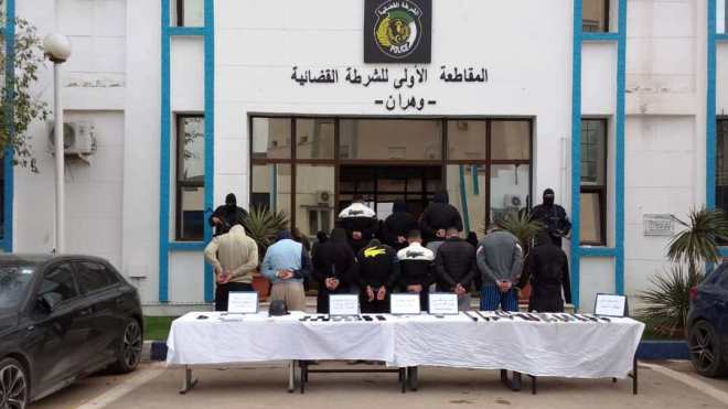 بعد تداول فيديوهات لهم عبر تيك توك: الإطاحة بأخطر عصابة أحياء في وهران