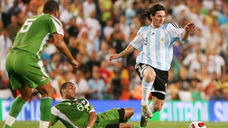 هل يلعب ميسي ضد الجزائر في المونديال؟