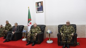 الفريق أول شنقريحة يتابع عملية إطلاق القمر الصناعي “Alsat-3B”