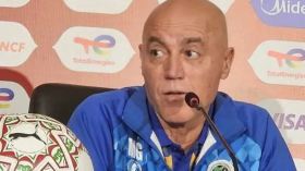 غاموندي ينتقد التحكيم.. وفخور بأداء لاعبيه رغم الإقصاء