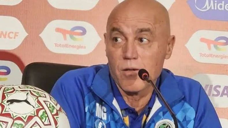 غاموندي ينتقد التحكيم.. وفخور بأداء لاعبيه رغم الإقصاء