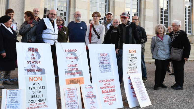 Statue de Bigeard à Toul : la mémoire coloniale face au blanchiment de la torture