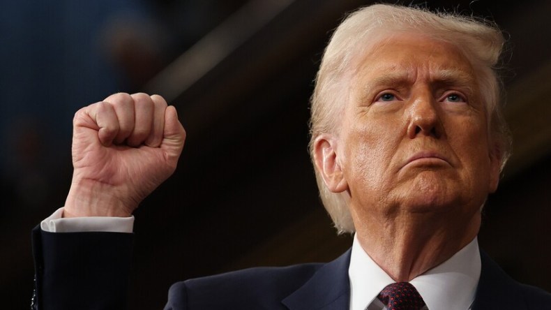 ترامب يعلن نفسه “حاكما مؤقتا” لفنزويلا