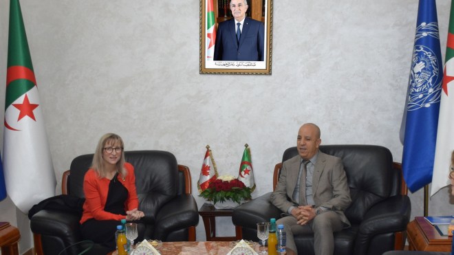 الجزائر وكندا تبحثان تطوير التعاون في المجال الشرطي