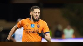 بِالفيديو: بن زية يُقرئ بيتكوفيتش السّلامَ