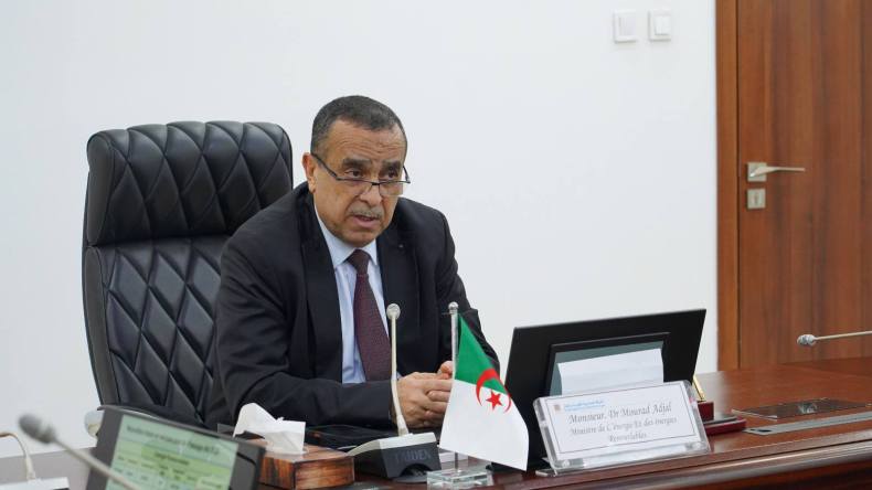 عجال يؤكد احترام آجال مشاريع سونلغاز وضمان أمن التزويد