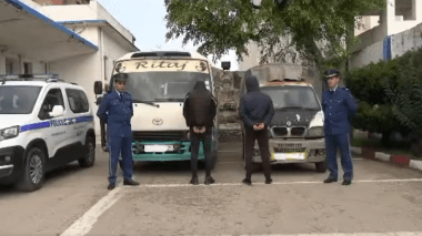 كاميرات المراقبة تكشف سبب وقوع حادث مرور في سكيكدة (فيديو)