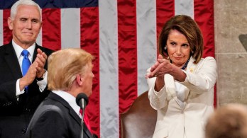 “نصّب نفسه ملكا”.. لماذا شنّت نانسي بيلوسي هجوما حادا على ترامب؟