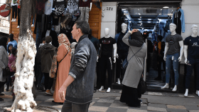 انتعاش في سوق الملابس قبل نهاية الأسبوع الأول من رمضان
