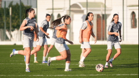 المنتخب الجزائري للسيدات يواصل تحضيراته تحسبا لكأس إفريقيا (فيديو)
