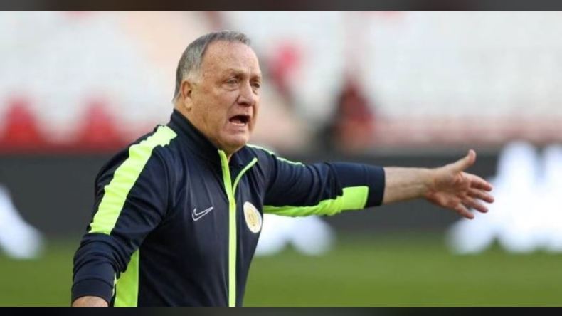 مدرب يستقيل قبل 3 أشهر من انطلاق المونديال