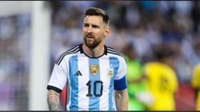 قرار هام لـ “ميسي” قبل مواجهة الجزائر في المونديال