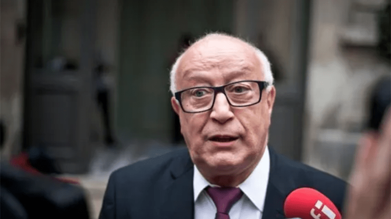 إقامة دليل سلوك للمسلمين في فرنسا انتقاص من كرامتهم