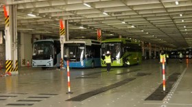 Début de la réception et de la distribution dans les grandes villes des 10000 bus importés