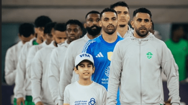 محرز يخاطب جماهير الأهلي قبل مواجهة النجمة الرياضي (فيديو)