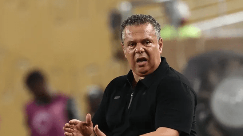 الترجي التونسي يقيل مدربه ماهر الكنزاري