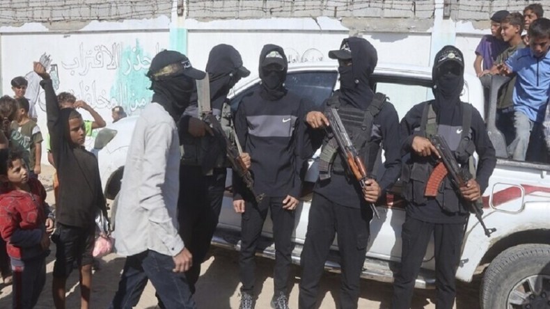 يد المقاومة تطال العملاء.. قتلى ومصادرة أسلحة في كمينين لقوة “رادع”