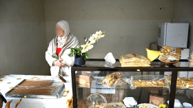 وفرة في السّلع وانخفاض الأسعار وحضور “لافتٌ” للمرأة المُنتجة