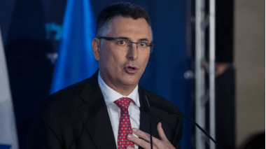 وزير خارجية الاحتلال الإسرائيلي يحذر من صواريخ إيران البالستية