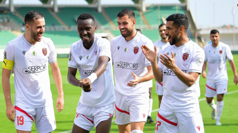 انطلاق عملية بيع تذاكر مباراة اتحاد العاصمة وأولمبيك آسفي